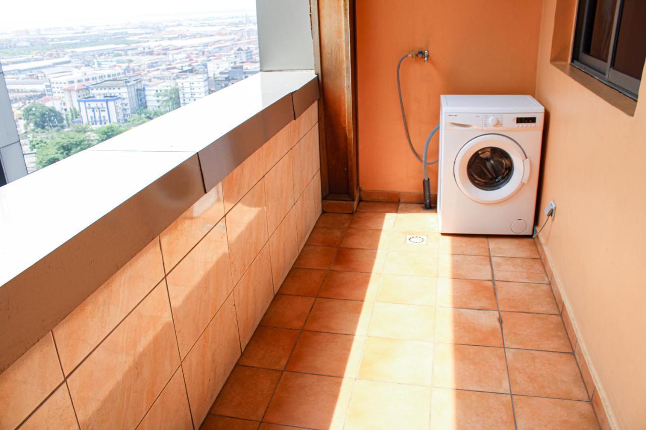 Residence Le Carat Bonapriso Ντουάλα Εξωτερικό φωτογραφία