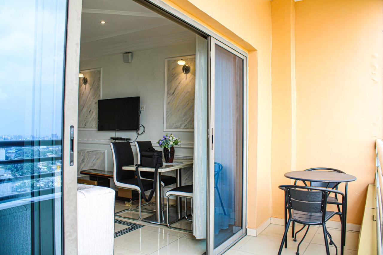 Residence Le Carat Bonapriso Ντουάλα Εξωτερικό φωτογραφία