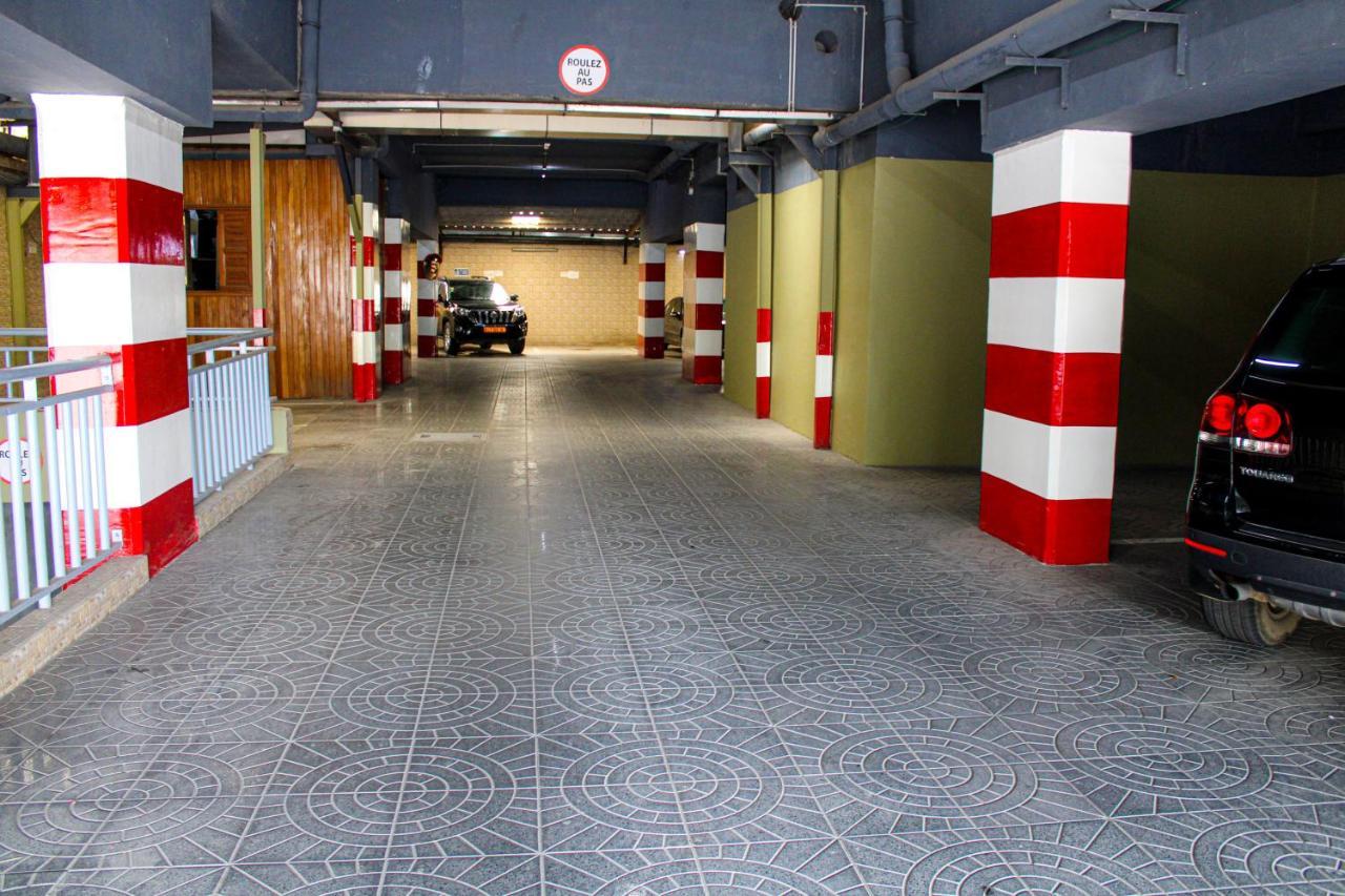 Residence Le Carat Bonapriso Ντουάλα Εξωτερικό φωτογραφία