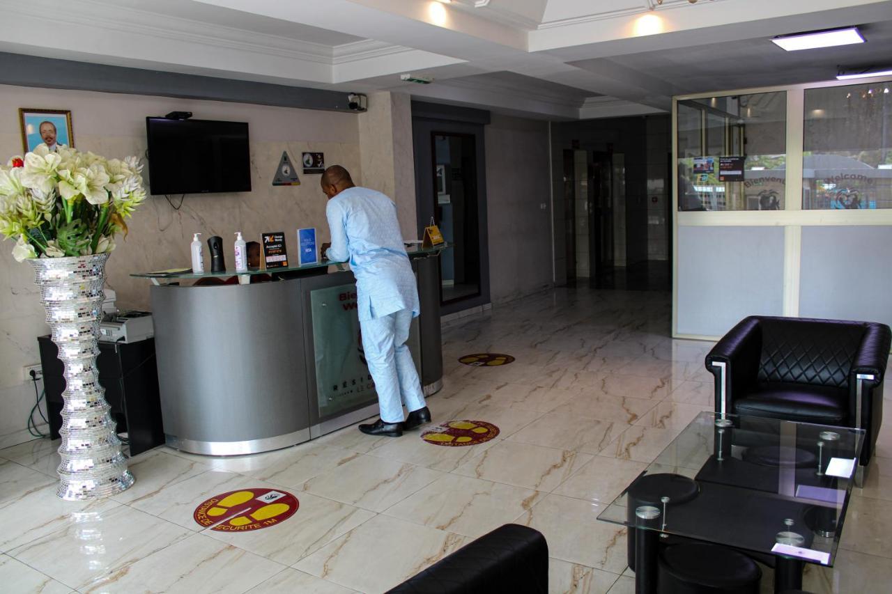 Residence Le Carat Bonapriso Ντουάλα Εξωτερικό φωτογραφία